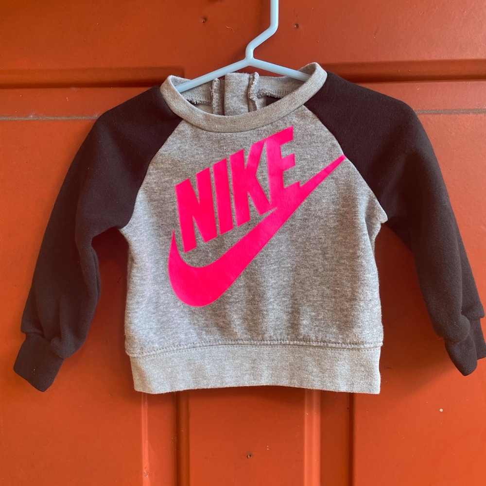 Nike sweatshirt